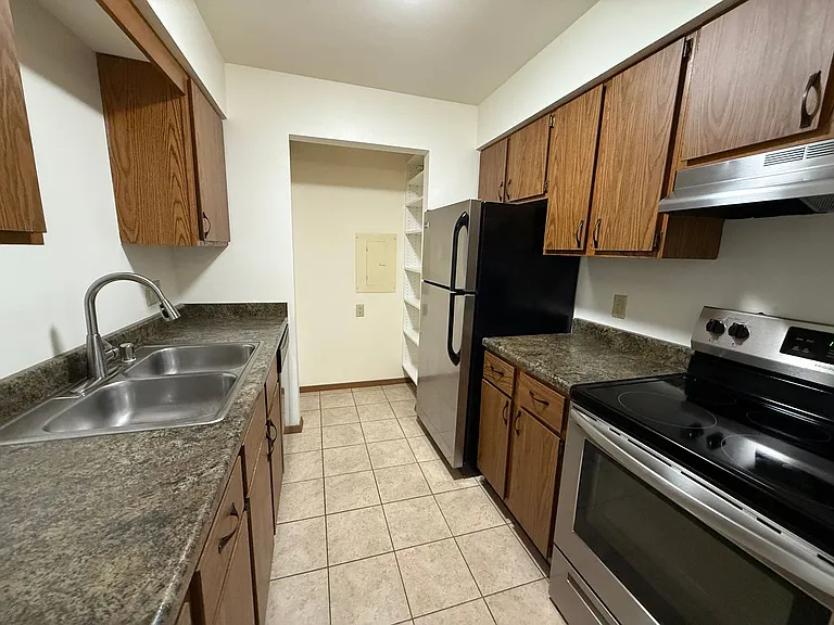 High Point Commons Apartments — Photo 45