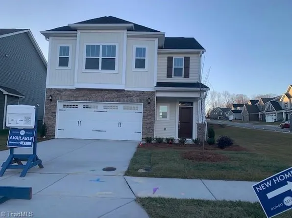 1983 Watkins Landing Dr, Kernersville, NC 27284