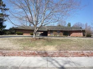 2143 S Cedarbrook Ave, Springfield, MO 65804