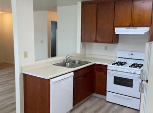 600 Mission Blvd APT 4, Santa Rosa, CA 95409