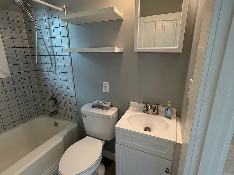 258 Saint Andrews Ave — Photo 10
