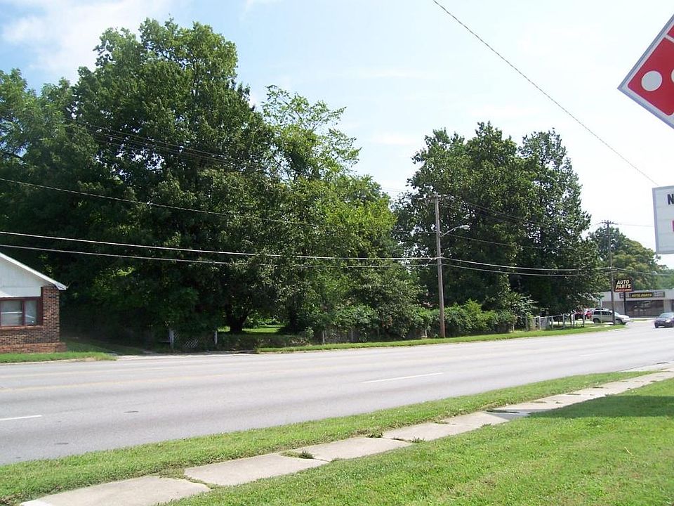 2nd image of 2423 N Campbell Ave