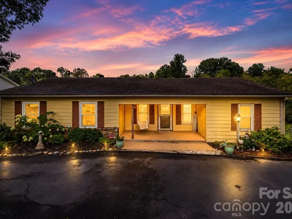 55 Banks Town Rd, Weaverville, NC 28787