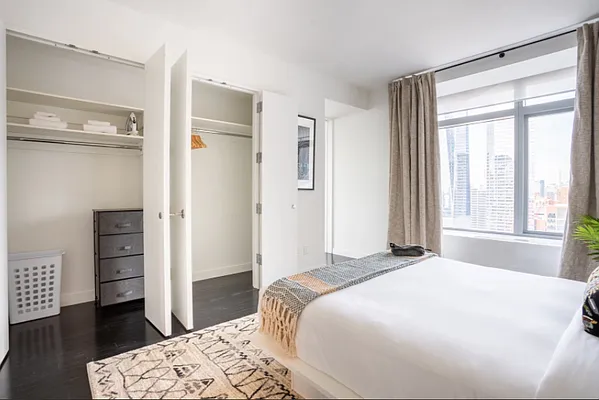 Rented by Compass | media 12