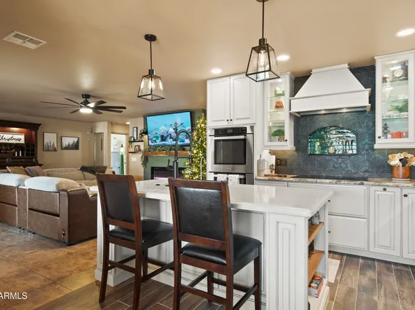 26365 S KRISTINA Drive, Congress, AZ 85332