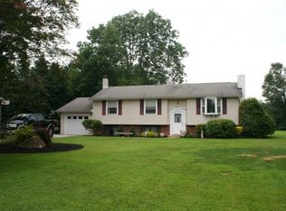 121 Wendy Cir, Coatesville, PA 19320