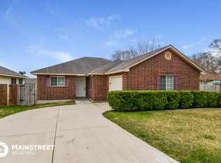 10 4th St W, Converse, TX 78109