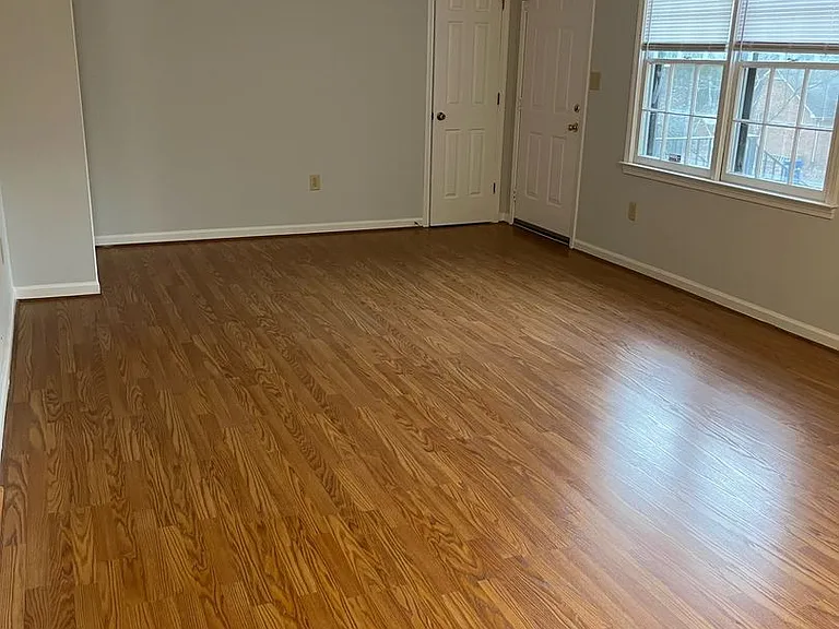 195 Woodberry Ct — Photo 4