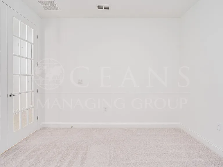 4121 Acoma Dr — Photo 12