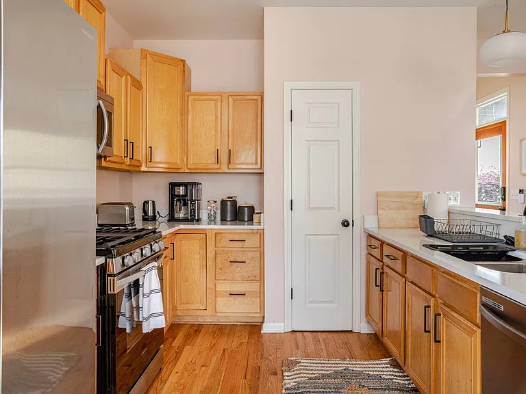 992 Fern Ave SE — Photo 20