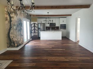 435 N Julia Ave, Deland, FL 32720