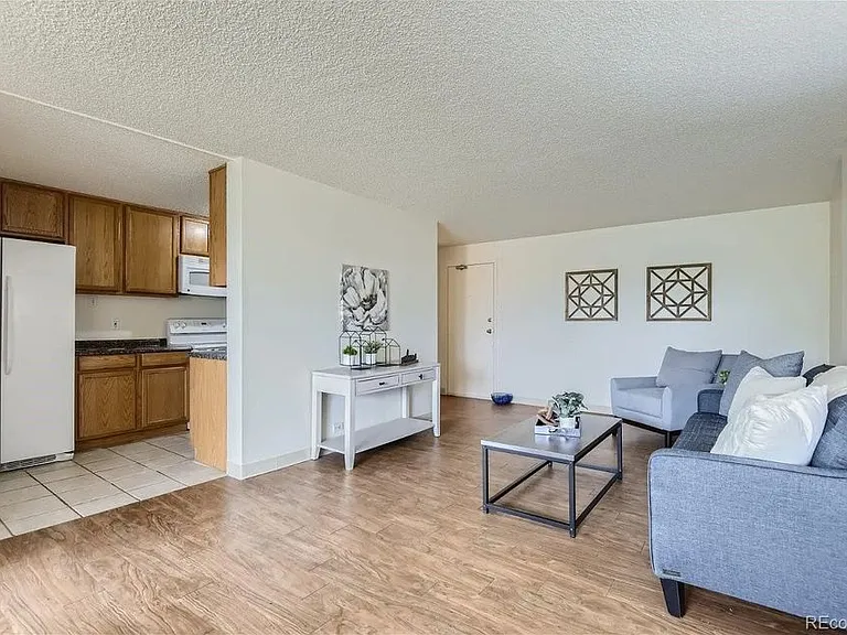 2225 E Buchtel Blvd #303 — Photo 2