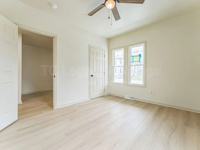 421 Walnut Ave — Photo 15