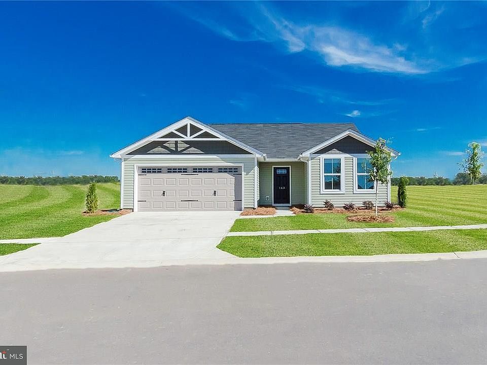 1st image of 38397 Elizabeth Ln
