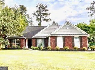3027 Evonshire Ln, Dacula, GA 30019