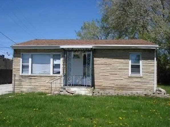2900 Jolley Ave, Waukegan, IL 60085