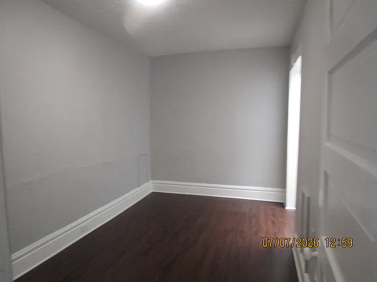 913 1/2 E Market St #3 — Photo 6