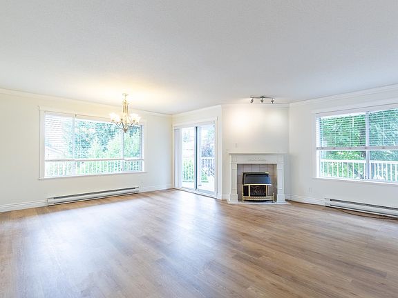 4th image of 2450 Church St #101