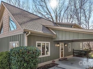 26 Ashewood Ln, Waynesville, NC 28786