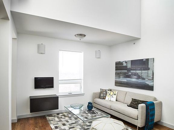 3rd image of 32 Lincoln Ave #5mxg7h24u