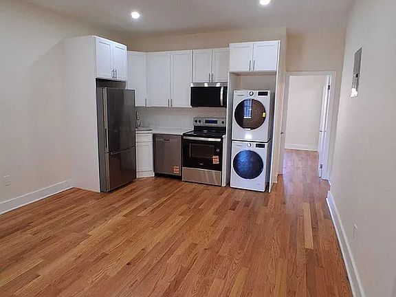 3rd image of 1873 Lexington Ave #3B