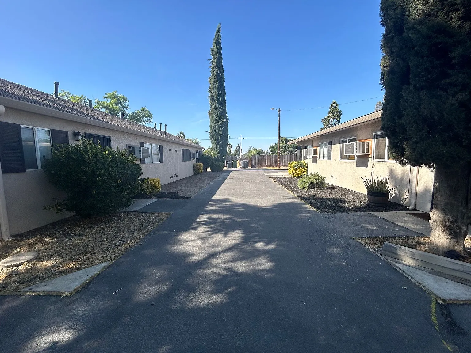 683 - 695 Vermont Avenue, Turlock CA 95380 — Photo 2