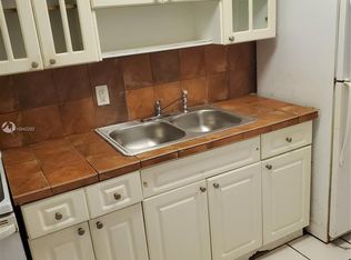 1230 NE 139th St APT 202, North Miami, FL 33161