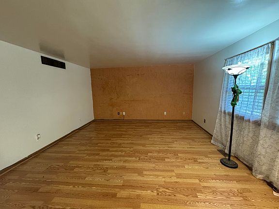 4th image of 3 Dallas Dr