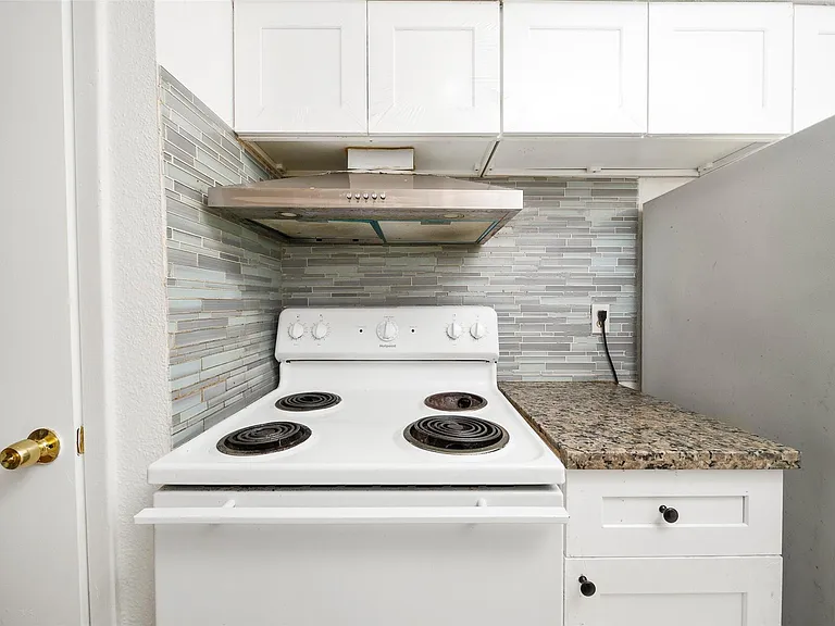 6201 Ranchester Dr #36 — Photo 9