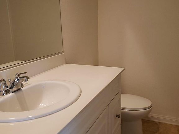 5th image of 519 Smith Ln