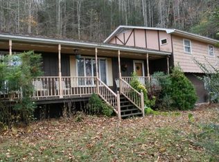 405 Old Highway Rd, Erwin, TN 37650