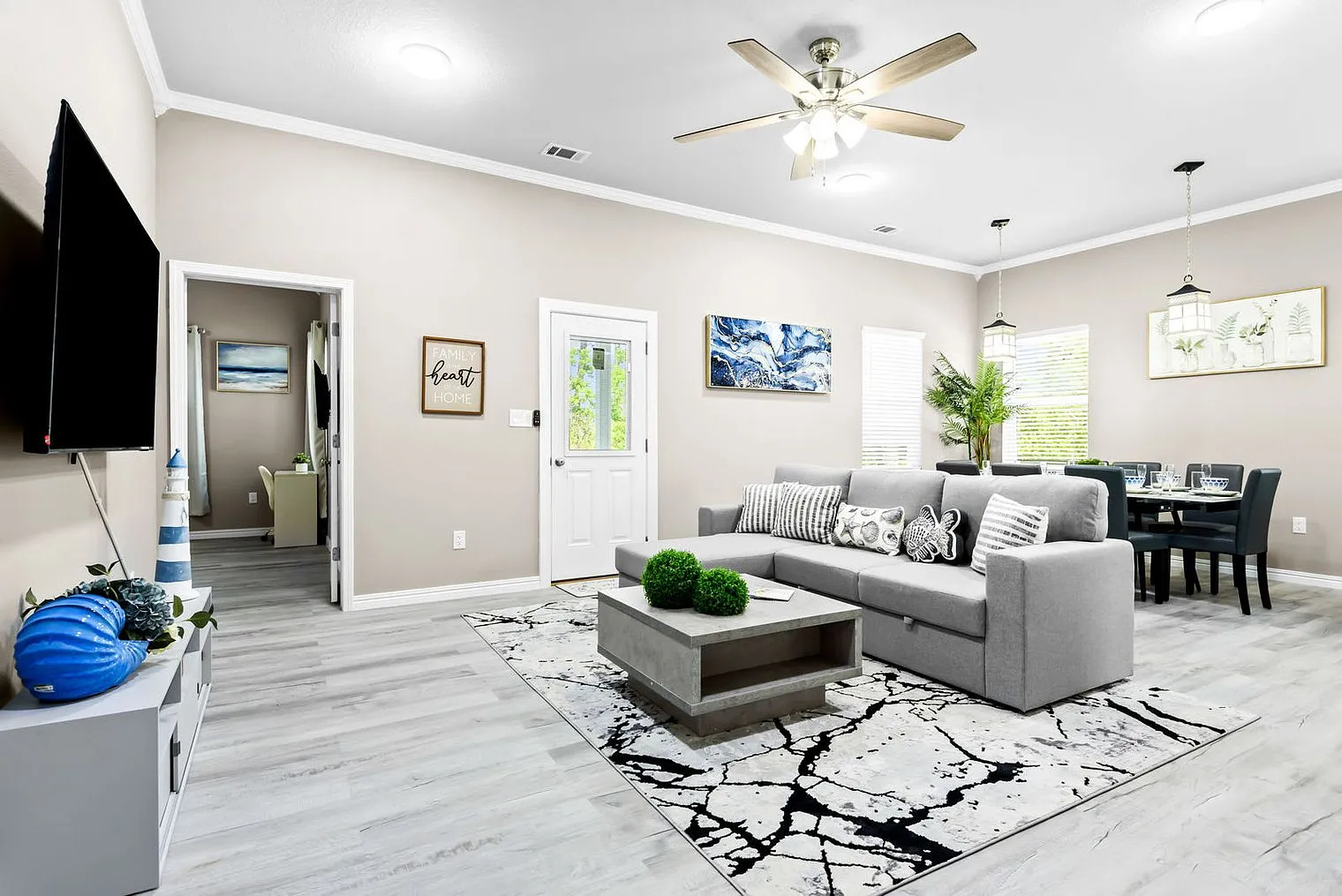 4 bed, 3.5 bath, 2658 sqft, $4,469 — Photo 2