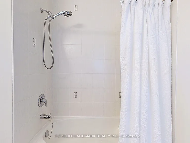 75 Mitchell Pl — Photo 39