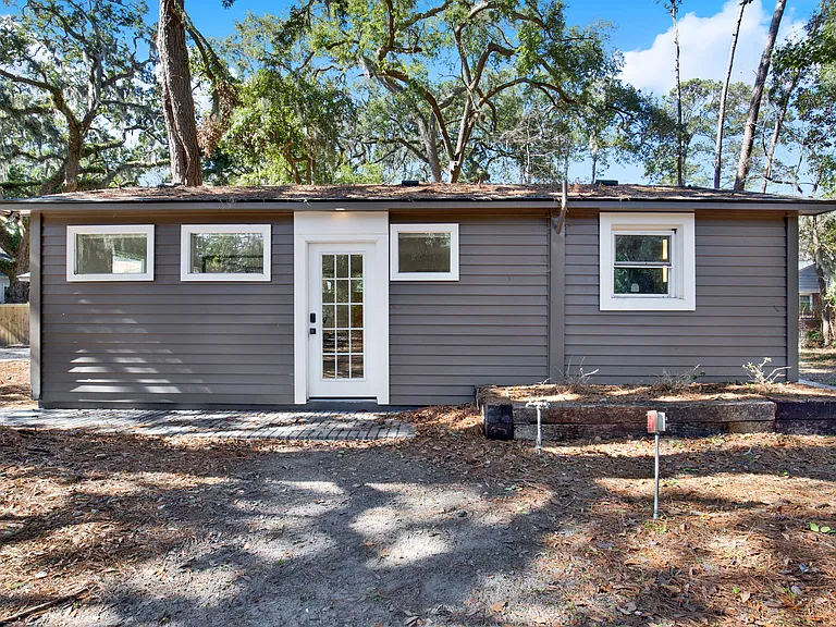 14 Hopecrest Ave #A — Photo 1