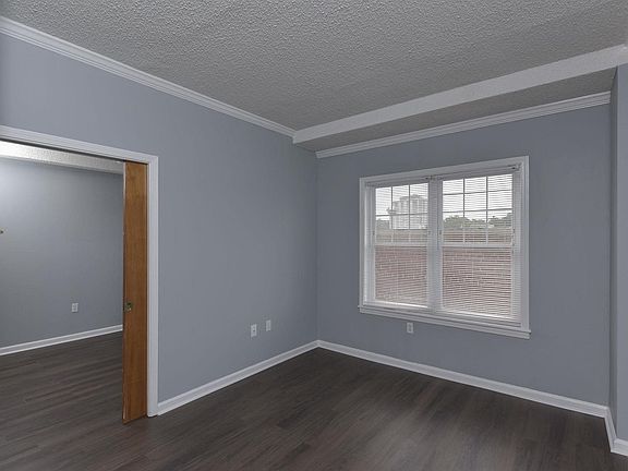 2nd image of 2002 Greene St Suite C