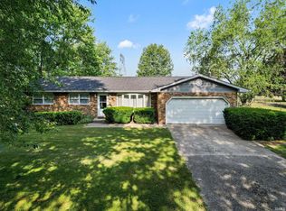 6334 N 900th Rd E, New Carlisle, IN 46552