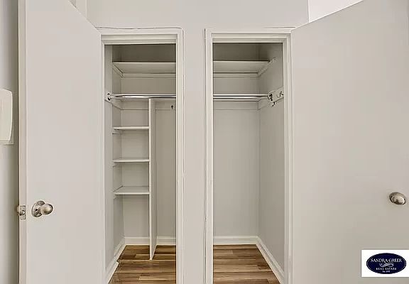 4th image of 320 E 90th St APT 1A