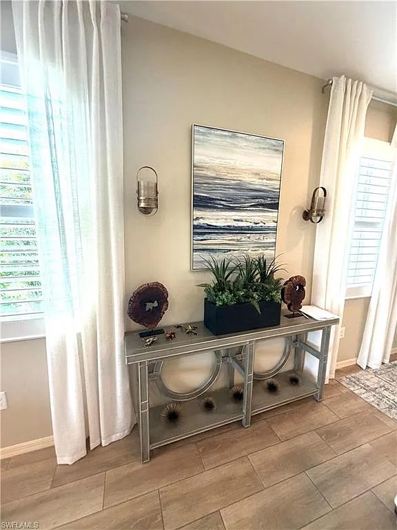 3 bed, 2.0 bath, 1500 sqft, $3,500 — Photo 3
