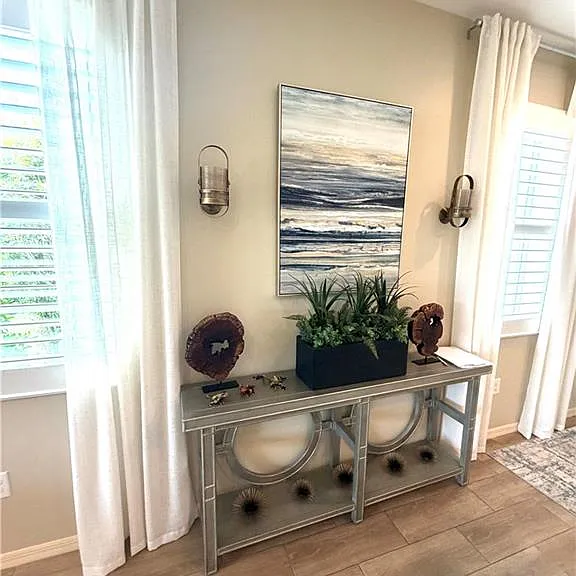 8736 Querce Ct — Photo 3