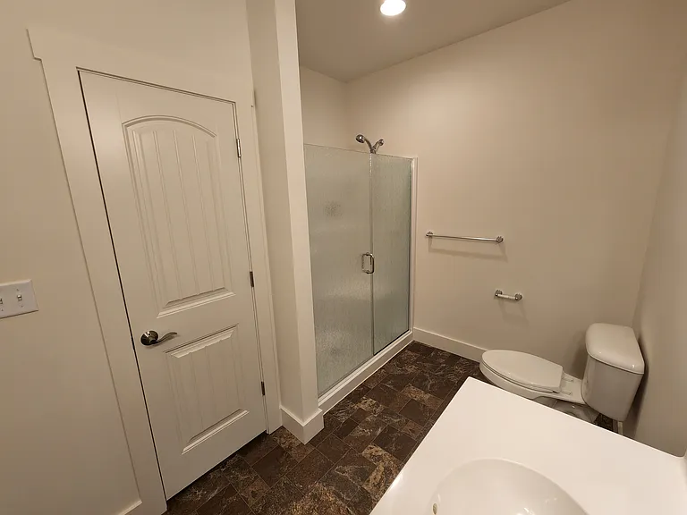 5435 Mendenhall Dr — Photo 36