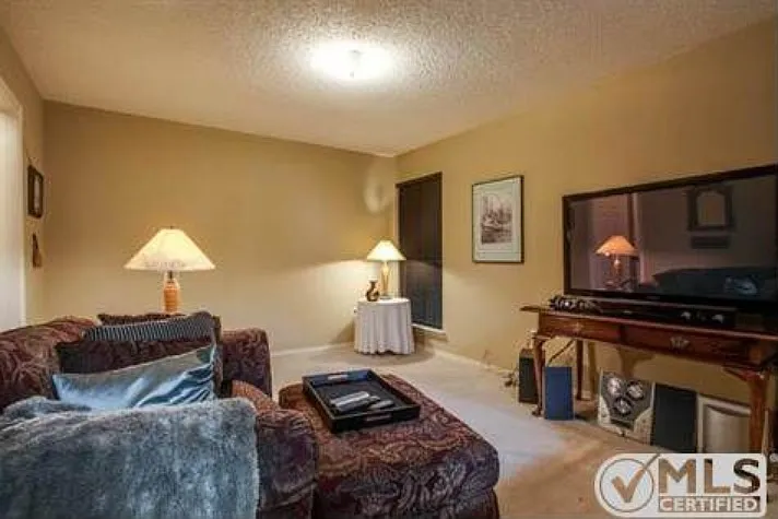 2 bed, 1150 sqft, $1,595 — Photo 4