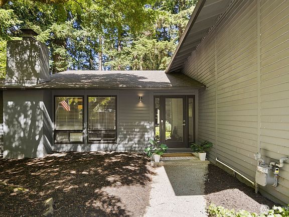 2nd image of 4407 60th Avenue W