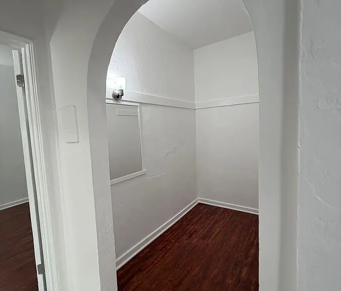 512 N Alexandria Ave #103 — Photo 8