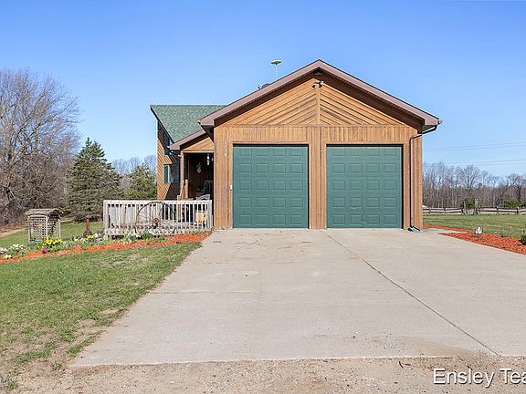 4th image of 1778 White Spruce Dr