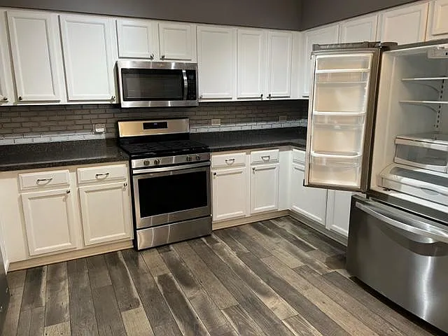 9810 Liberty Cir #1E — Photo 6