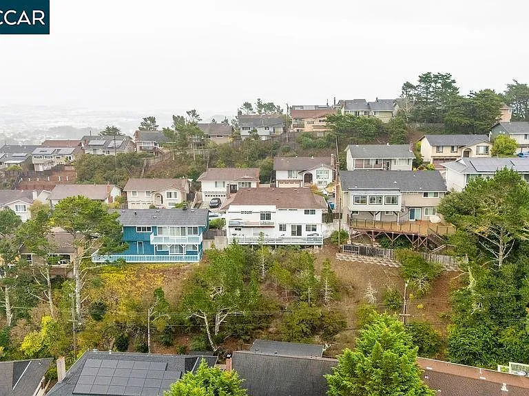225 Merced Dr — Photo 12