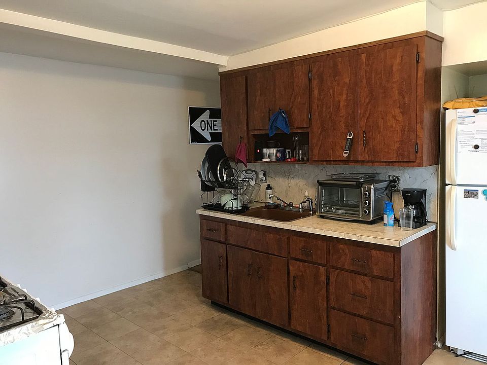 1st image of 179 Bay 25 St #2