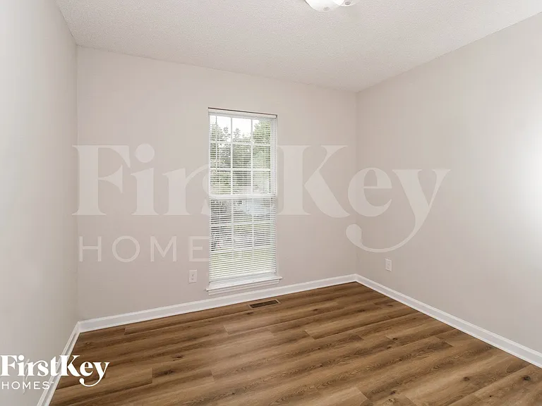 3628 Sharon Ave — Photo 12