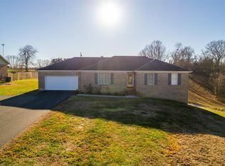 1405 Greathouse Rd, Bowling Green, KY 42103