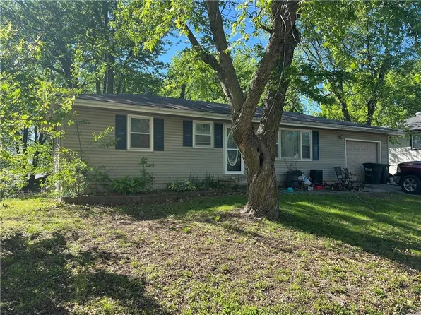 145 Nolker Dr, Lawson, MO 64062